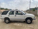 Chevrolet Blazer 1995 годаүшін2 000 000 тг. в Жанаозен – фото 2