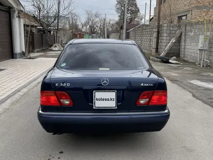 Mercedes-Benz E 320 1998 года за 10 500 000 тг. в Алматы – фото 13