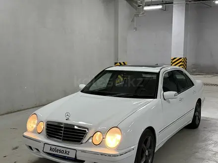 Mercedes-Benz E 320 2000 года за 4 300 000 тг. в Астана – фото 3