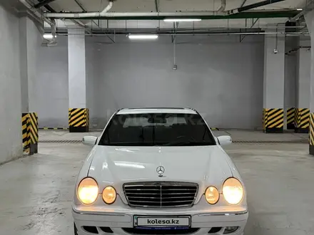 Mercedes-Benz E 320 2000 года за 4 300 000 тг. в Астана