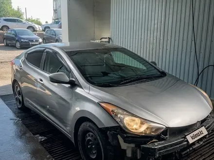 Hyundai Elantra 2012 года за 2 500 000 тг. в Актобе – фото 2