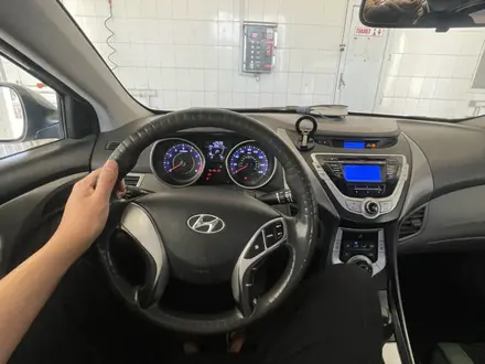 Hyundai Elantra 2012 года за 2 500 000 тг. в Актобе – фото 6
