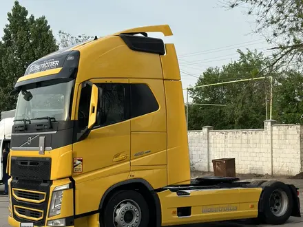 Volvo  FH XXL MEGA 2018 года за 29 000 000 тг. в Алматы – фото 10