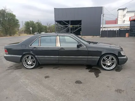 Mercedes-Benz S 320 1995 года за 3 500 000 тг. в Алматы – фото 21