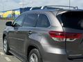 Toyota Highlander 2018 года за 17 500 000 тг. в Уральск – фото 4