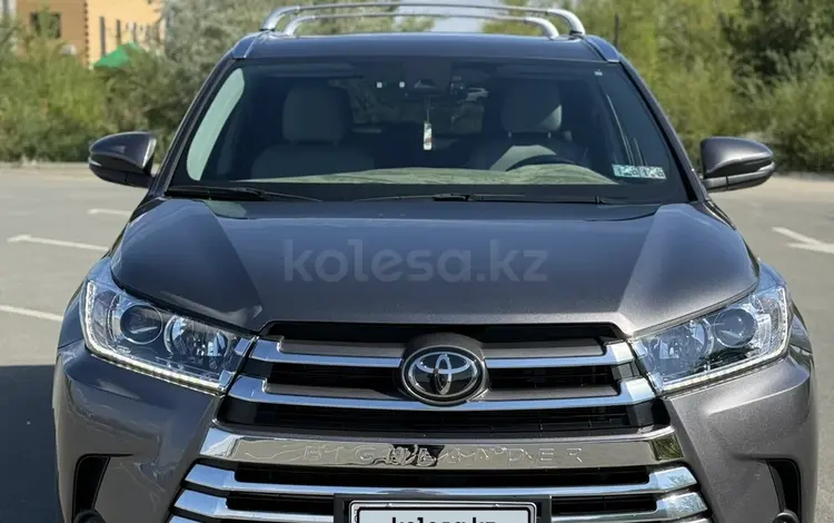 Toyota Highlander 2018 года за 17 500 000 тг. в Уральск