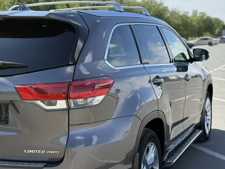 Toyota Highlander 2018 года за 17 500 000 тг. в Уральск – фото 6