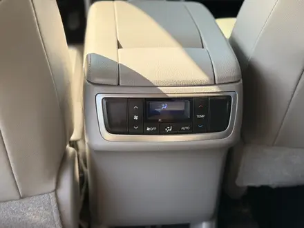 Toyota Highlander 2018 года за 17 500 000 тг. в Уральск – фото 11