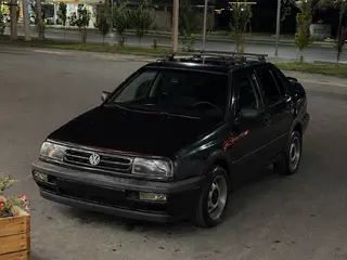 Volkswagen Vento, 1992