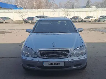 Mercedes-Benz S 320 2000 года за 4 000 000 тг. в Алматы – фото 16