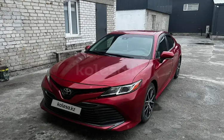 Toyota Camry 2020 года за 10 500 000 тг. в Семей
