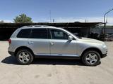 Volkswagen Touareg 2006 годаүшін3 700 000 тг. в Жезказган – фото 4