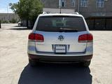 Volkswagen Touareg 2006 годаүшін3 700 000 тг. в Жезказган – фото 3