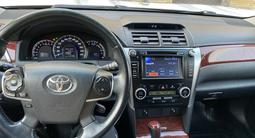 Toyota Camry 2013 года за 10 500 000 тг. в Семей – фото 4
