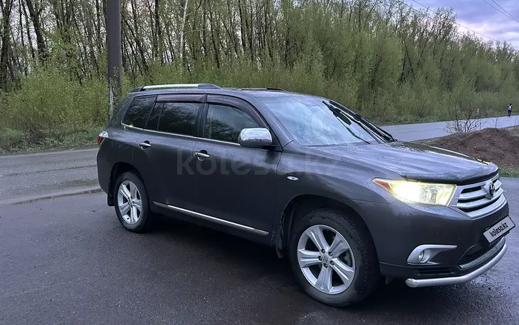 Toyota Highlander 2011 годаүшін12 500 000 тг. в Петропавловск