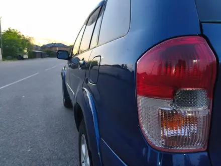 Toyota RAV4 2002 года за 4 500 000 тг. в Алматы – фото 16