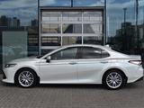 Toyota Camry 2019 года за 14 890 000 тг. в Астана – фото 2