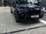 BMW X7 2021 года за 53 000 000 тг. в Караганда – фото 2