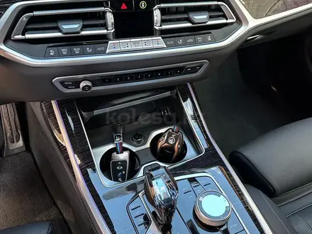 BMW X7 2021 года за 54 500 000 тг. в Караганда – фото 7