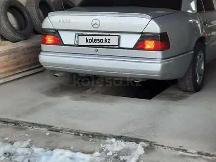 Mercedes-Benz E 200 1992 года за 1 850 000 тг. в Шымкент – фото 4