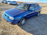 Volkswagen Vento 1994 года за 1 450 000 тг. в Шымкент – фото 2