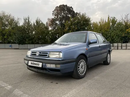 Volkswagen Vento 1992 года за 1 300 000 тг. в Алматы – фото 2