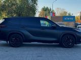 Toyota Highlander 2024 года за 32 900 000 тг. в Костанай – фото 4