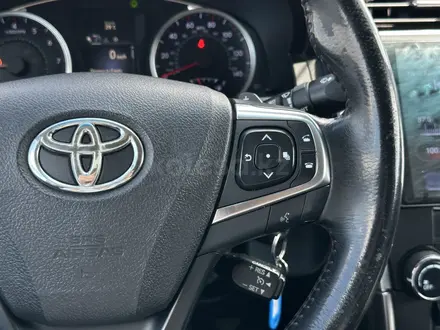 Toyota Camry 2016 года за 8 500 000 тг. в Атырау – фото 18