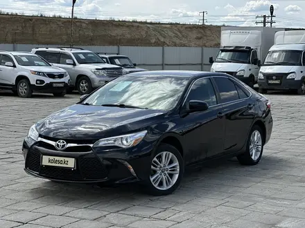 Toyota Camry 2016 года за 8 500 000 тг. в Атырау