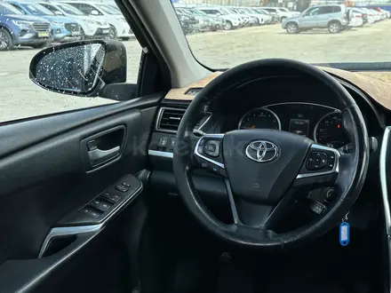 Toyota Camry 2016 года за 8 500 000 тг. в Атырау – фото 7