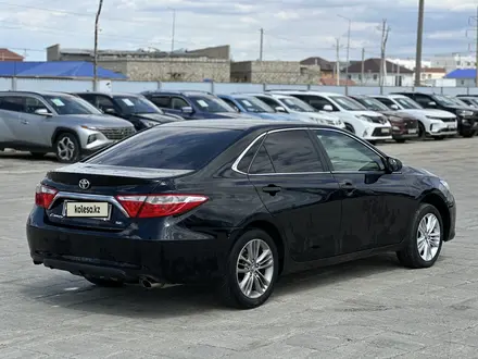 Toyota Camry 2016 года за 8 500 000 тг. в Атырау – фото 5