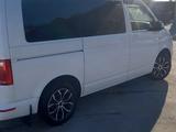 Volkswagen Caravelle 2018 года за 17 000 000 тг. в Костанай – фото 3