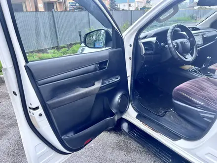 Toyota Hilux 2016 года за 13 500 000 тг. в Актобе – фото 8