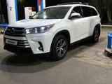 Toyota Highlander 2018 года за 16 000 000 тг. в Караганда