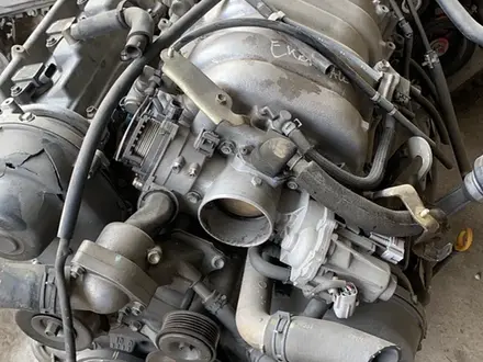 Двигатель привозной TOYOTA LANDCRUZER 2UZ-FE за 1 170 000 тг. в Алматы – фото 6