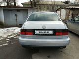 Volkswagen Vento 1997 годаfor950 000 тг. в Шымкент – фото 4