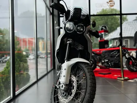 Ducati  DESERT X 2024 года за 11 460 000 тг. в Алматы – фото 2