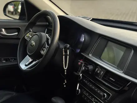 Kia K5 2018 года за 9 600 000 тг. в Алматы – фото 8