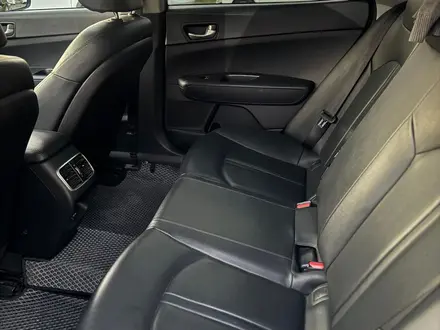 Kia K5 2018 года за 9 600 000 тг. в Алматы – фото 14
