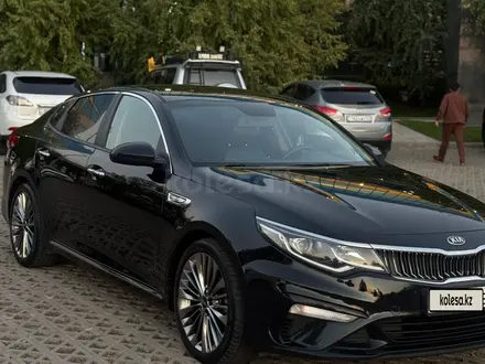 Kia K5 2018 года за 9 600 000 тг. в Алматы – фото 3