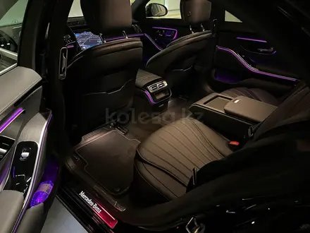 Mercedes-Benz S 450 2023 года за 74 900 000 тг. в Астана – фото 22