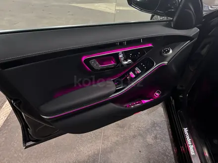 Mercedes-Benz S 450 2023 года за 74 900 000 тг. в Астана – фото 24
