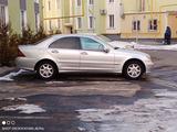 Mercedes-Benz C 180 2003 годаүшін2 100 000 тг. в Алматы – фото 4