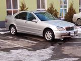 Mercedes-Benz C 180 2003 годаүшін2 100 000 тг. в Алматы – фото 3