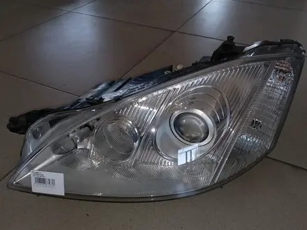 Фара оригинал Mercedes W221 за 120 000 тг. в Караганда
