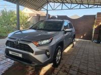 Toyota RAV4 2020 года за 17 000 000 тг. в Алматы