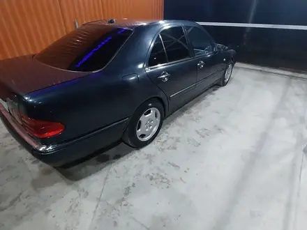 Mercedes-Benz E 320 1998 года за 2 500 000 тг. в Алматы – фото 7