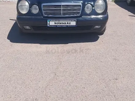 Mercedes-Benz E 320 1998 года за 2 500 000 тг. в Алматы – фото 13