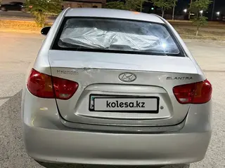 Hyundai Elantra, 2008