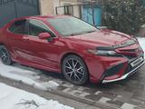 Toyota Camry 2021 годаfor13 950 000 тг. в Шымкент – фото 4